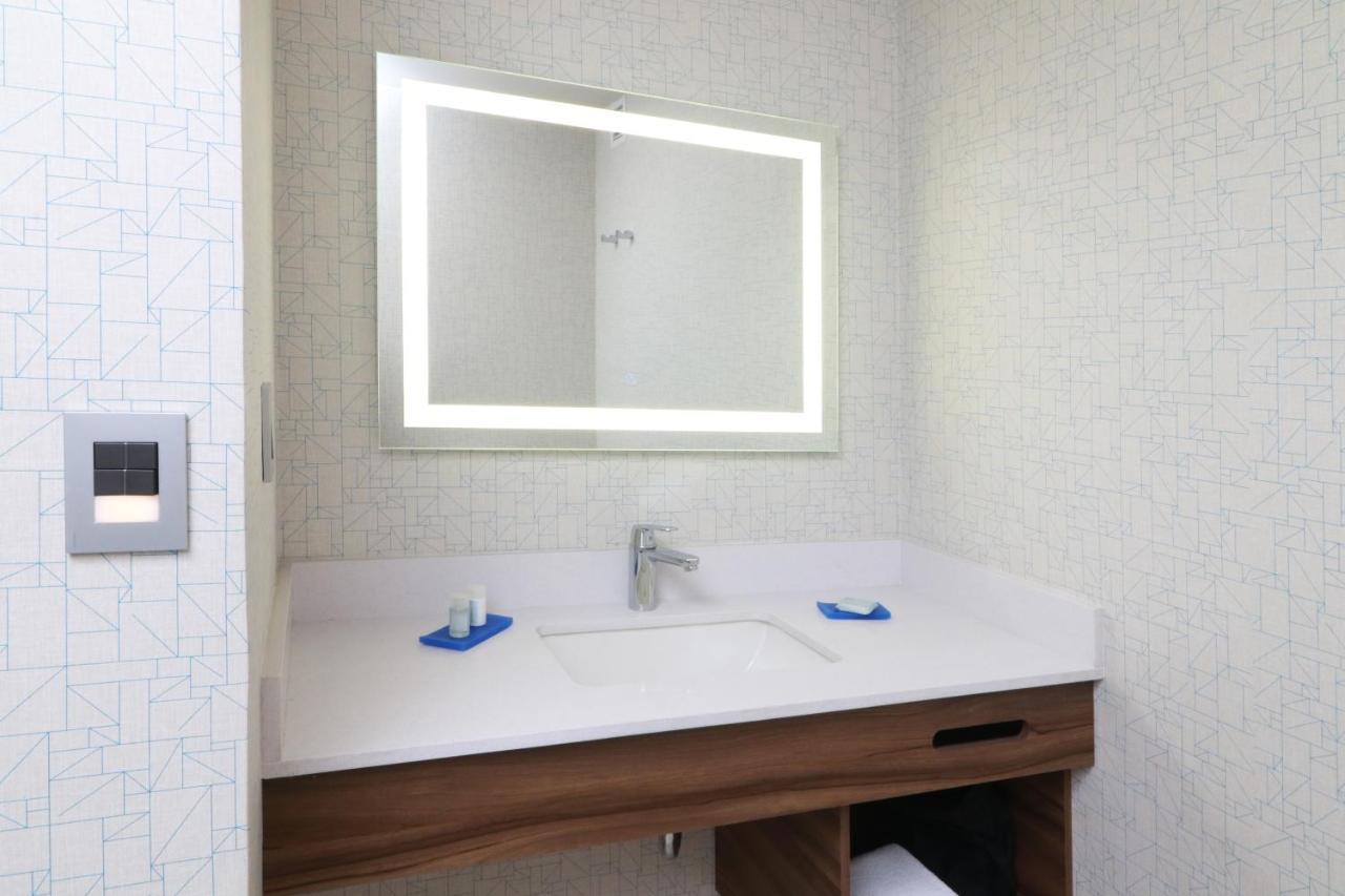 Holiday Inn Express - Monterrey - Fundidora By Ihg Esterno foto