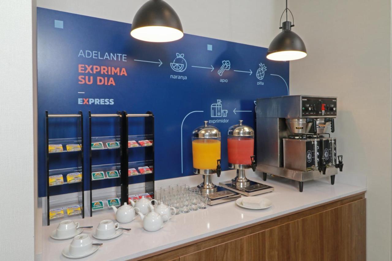 Holiday Inn Express - Monterrey - Fundidora By Ihg Esterno foto