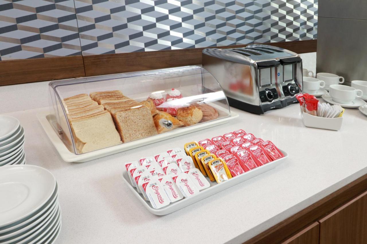 Holiday Inn Express - Monterrey - Fundidora By Ihg Esterno foto